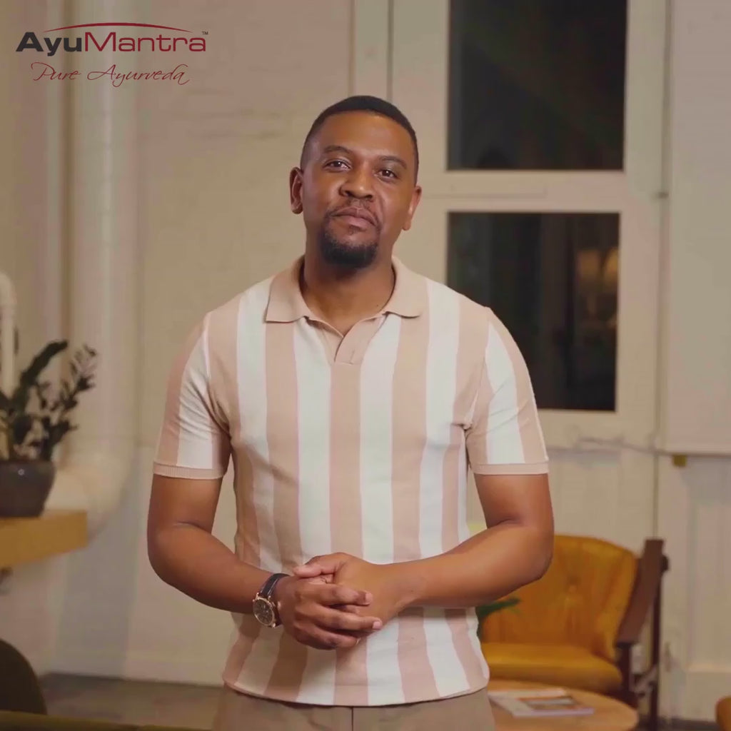 Sariva Manjishta Tablets bottle opening to help give your skin inside and outside a natural, healthy glow.